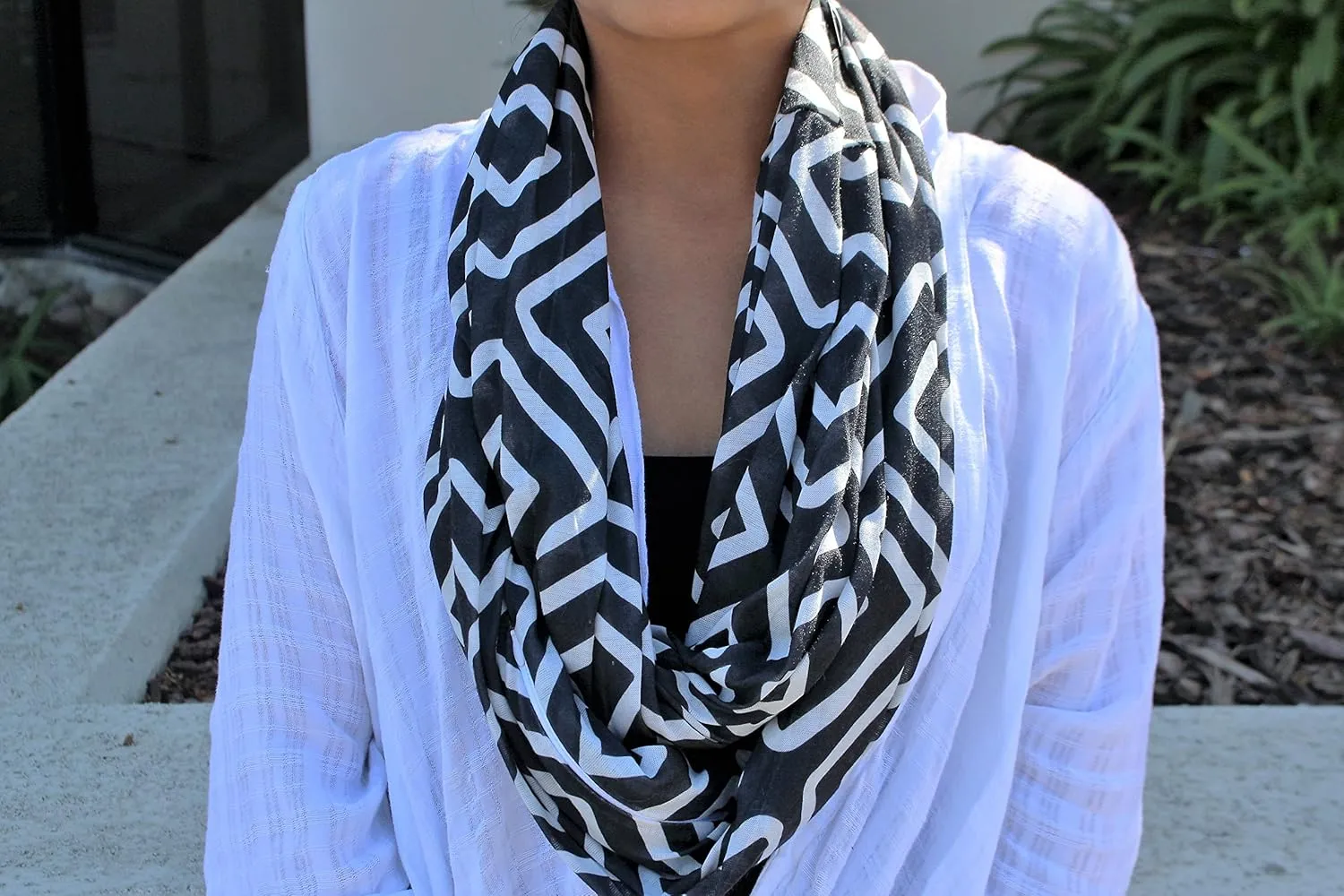 Shop Women's Infinity Scarf with Zipper Pocket, Geometric Pattern