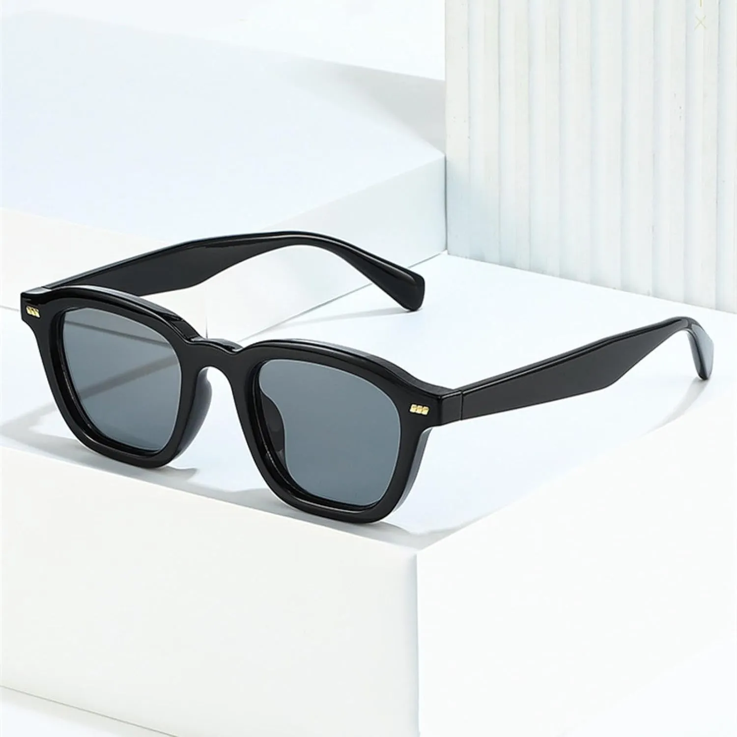 Women Sunglasses Men Fashion Rivet Sunshade Mirror Popular Vintage Spectacles