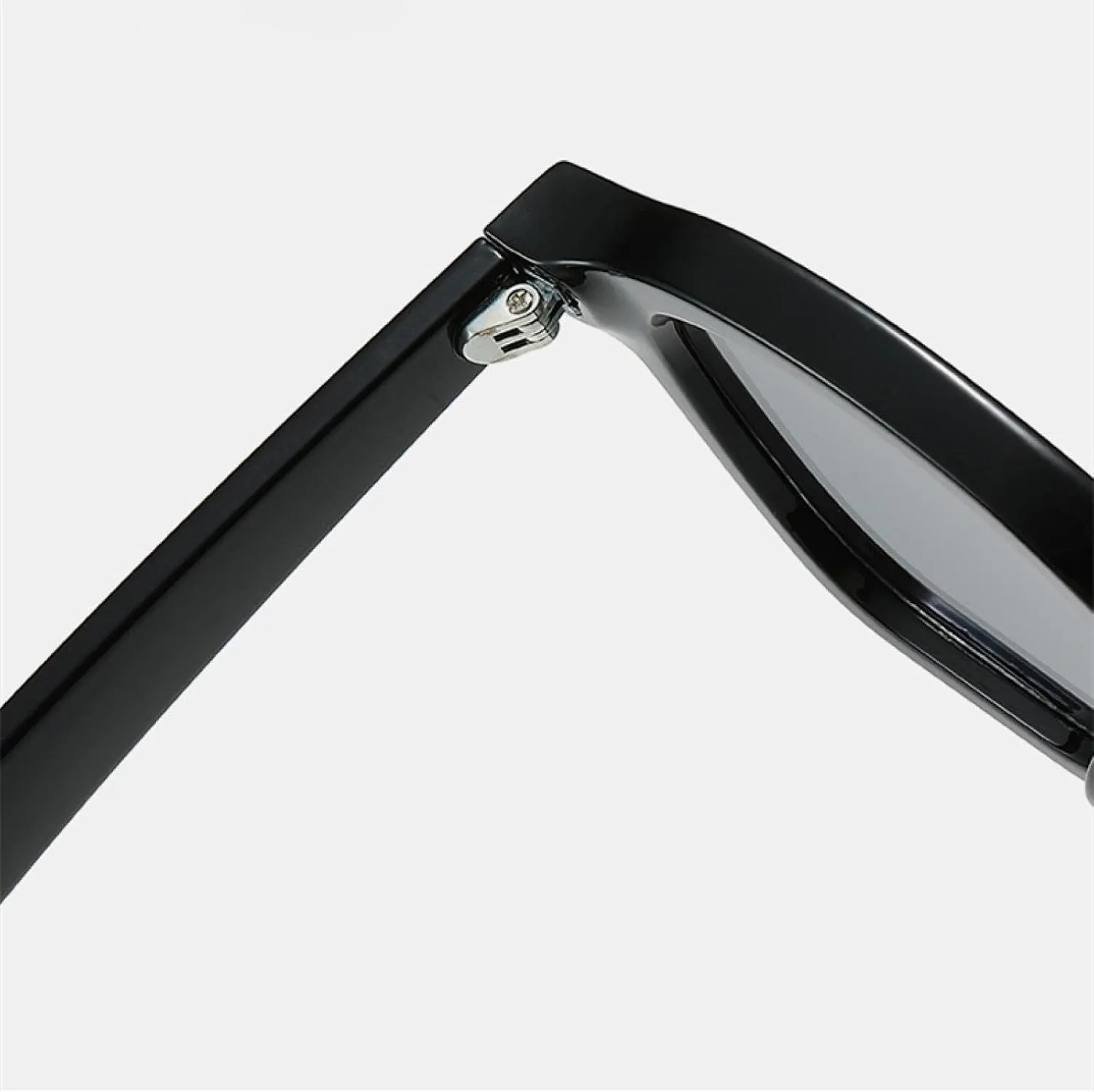 Women Sunglasses Men Fashion Rivet Sunshade Mirror Popular Vintage Spectacles