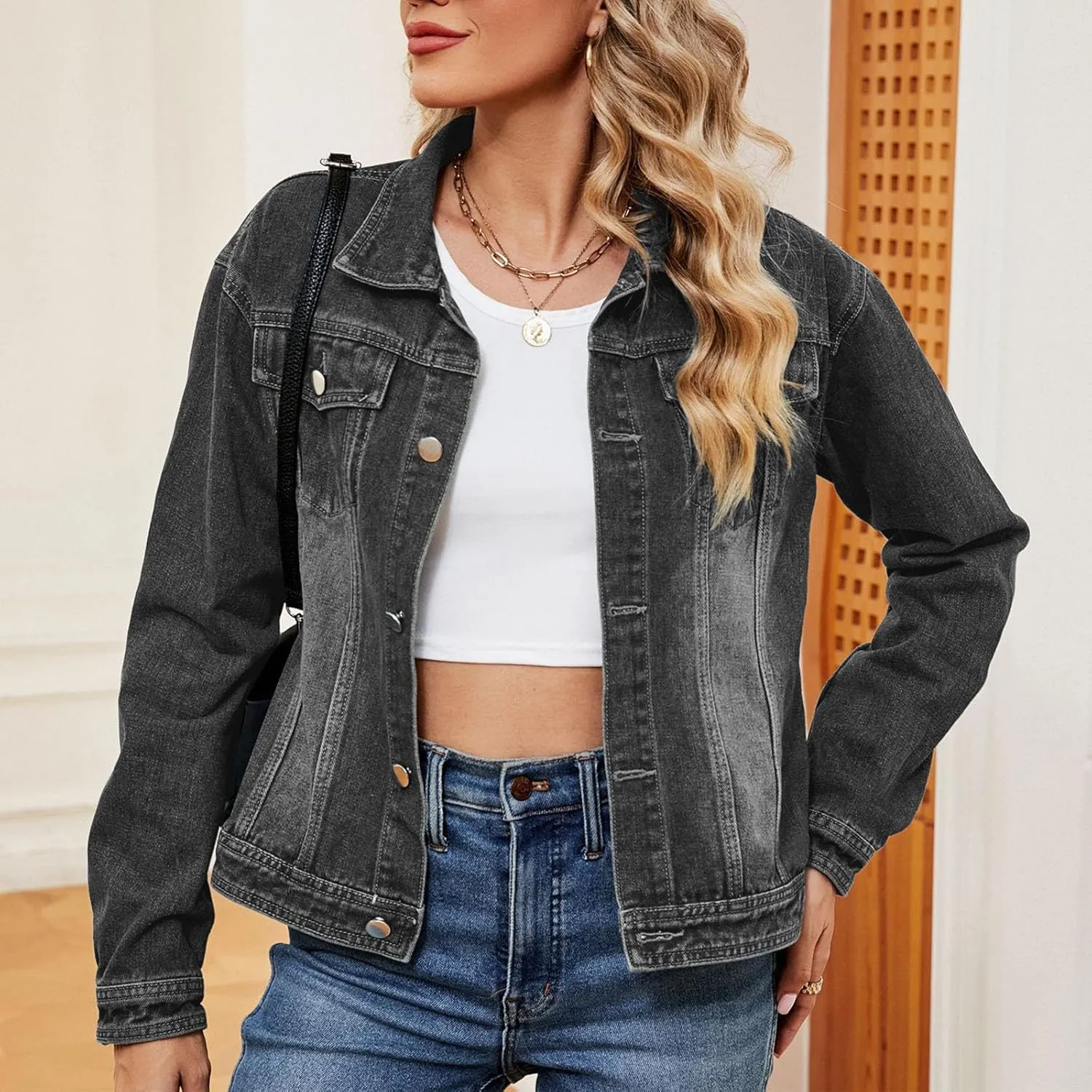 Womens Denim Jacket 2024 Button Up Distressed Jean Jackets Vintage Western Boyfriend Lightweight Coat with Pocket