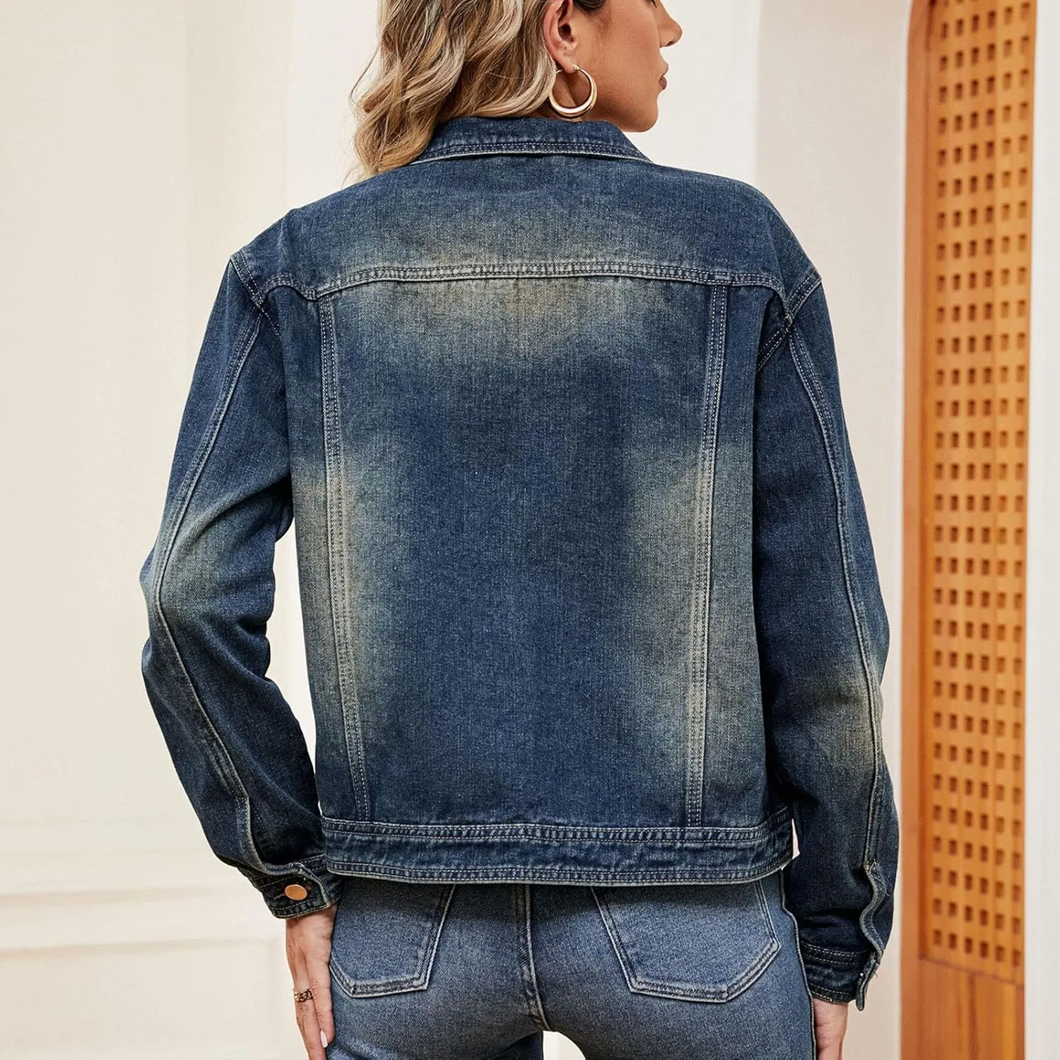 Womens Denim Jacket 2024 Button Up Distressed Jean Jackets Vintage Western Boyfriend Lightweight Coat with Pocket
