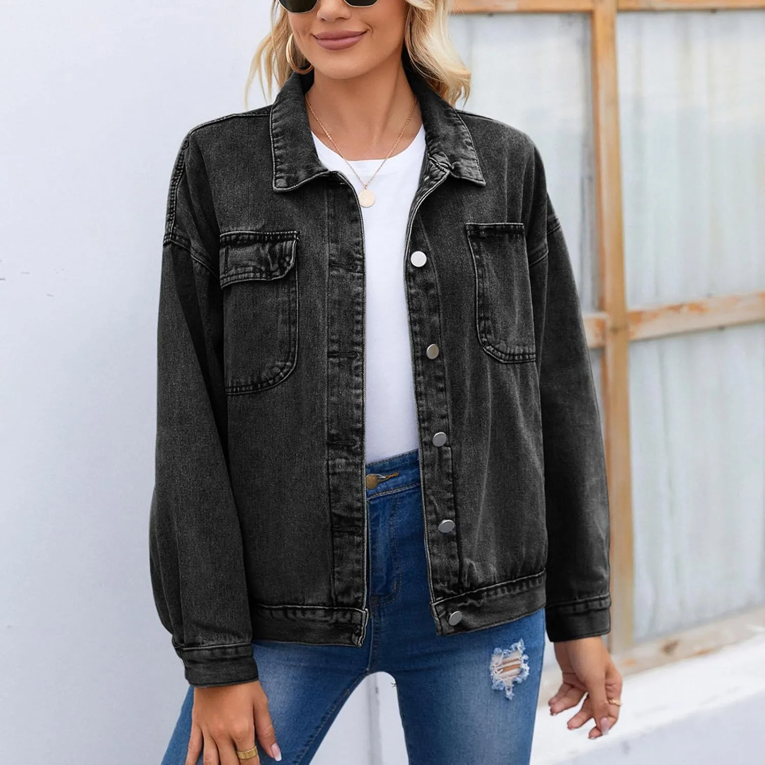 Womens Denim Jacket 2024 Button Up Distressed Jean Jackets Vintage Western Boyfriend Lightweight Coat with Pocket