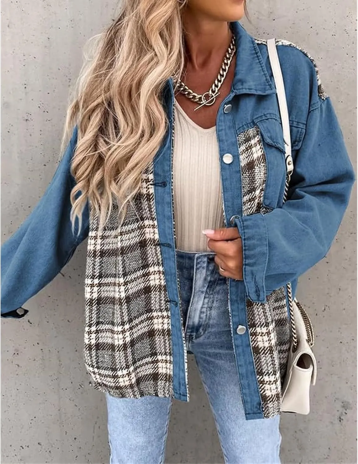 Women's Oversized Denim Jacket Button Up Frayed Hem Shacket Long Sleeve Lapel Plaid Shirt Jacket Boyfriend Jean Jacket